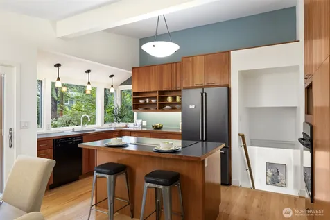 11706 36th Avenue NE Seattle WA 98125