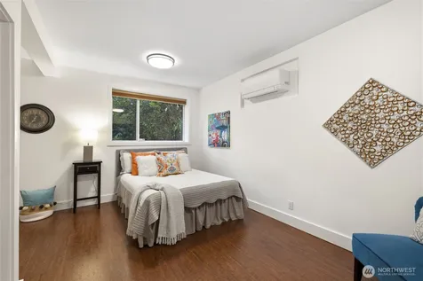 11706 36th Avenue NE Seattle WA 98125