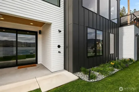 3212 S Lakeshore Road Chelan WA 98816