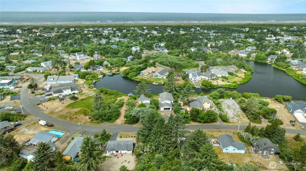 233 S Razor Clam Drive SW Ocean Shores WA 98569