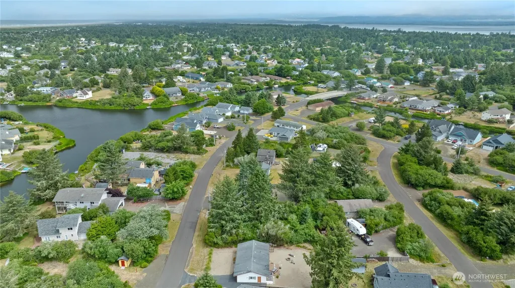 233 S Razor Clam Drive SW Ocean Shores WA 98569
