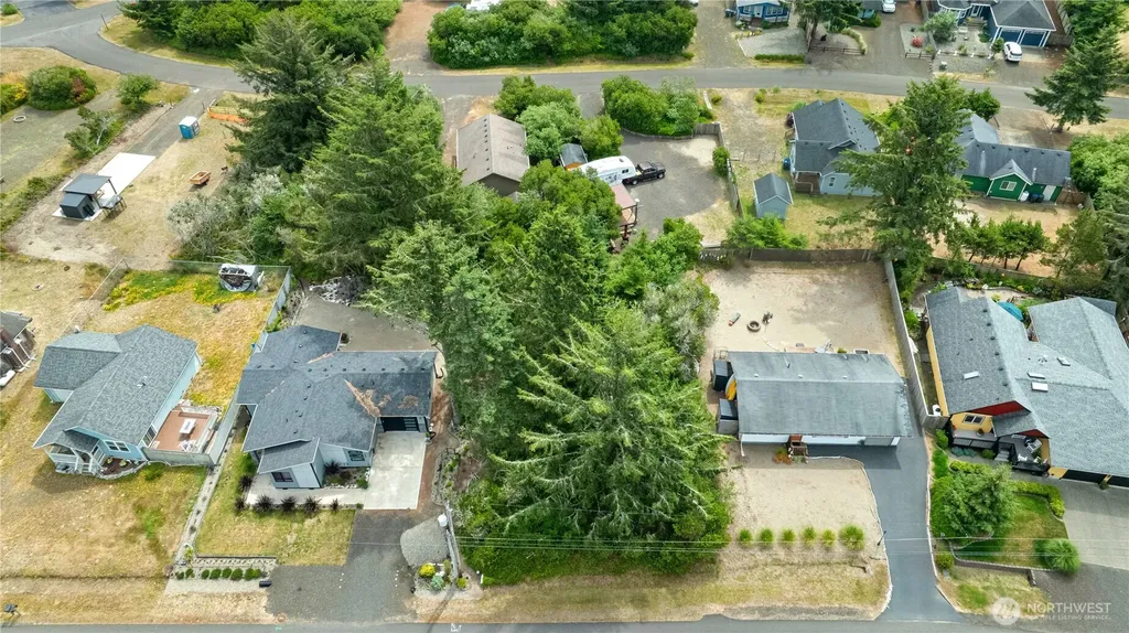 233 S Razor Clam Drive SW Ocean Shores WA 98569