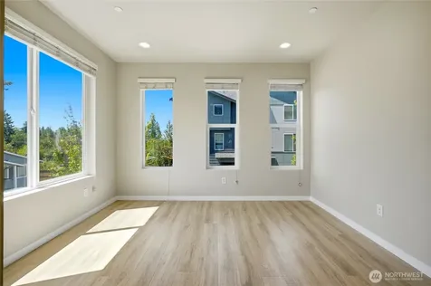 15113 40th Avenue W Lynnwood WA 98087