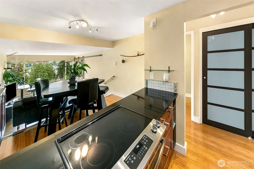 3601 24th Avenue W Seattle WA 98199
