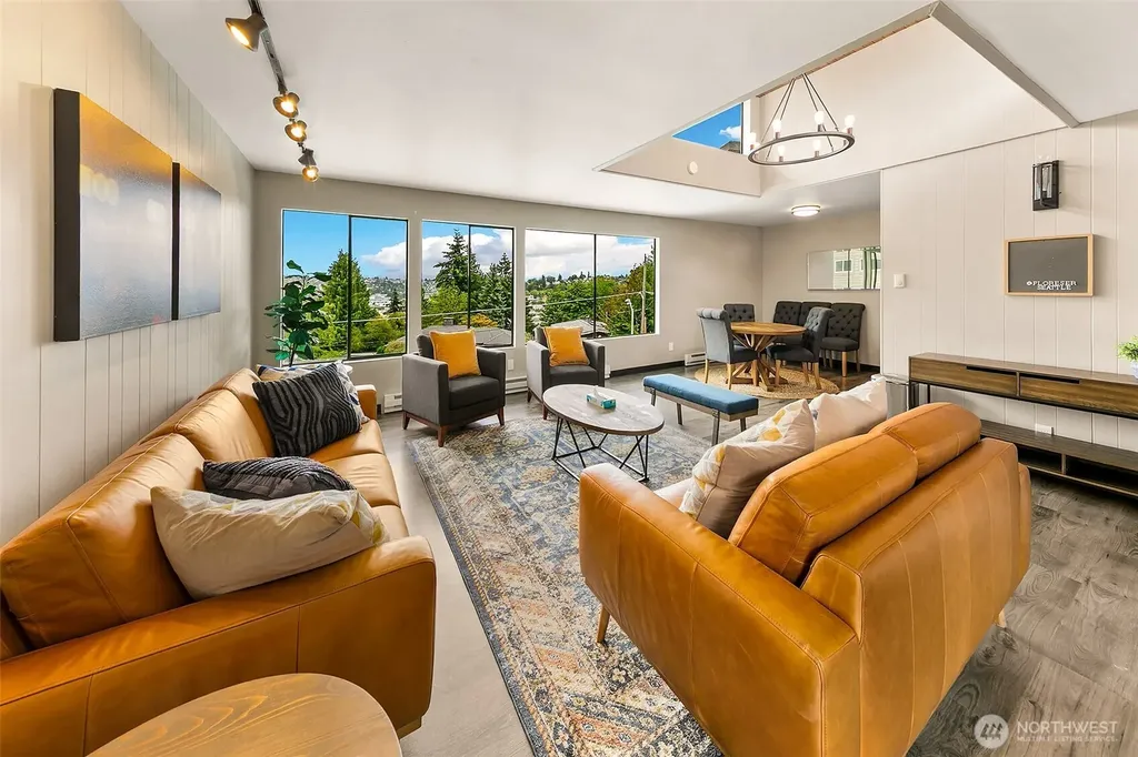 3601 24th Avenue W Seattle WA 98199
