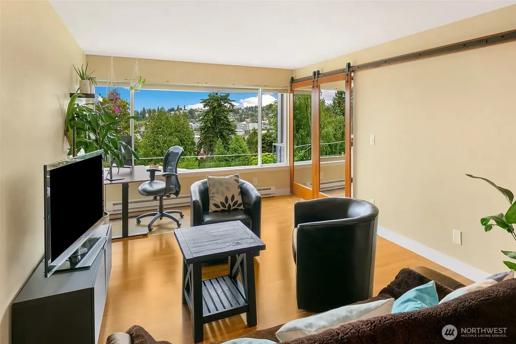 3601 24th Avenue W Seattle WA 98199
