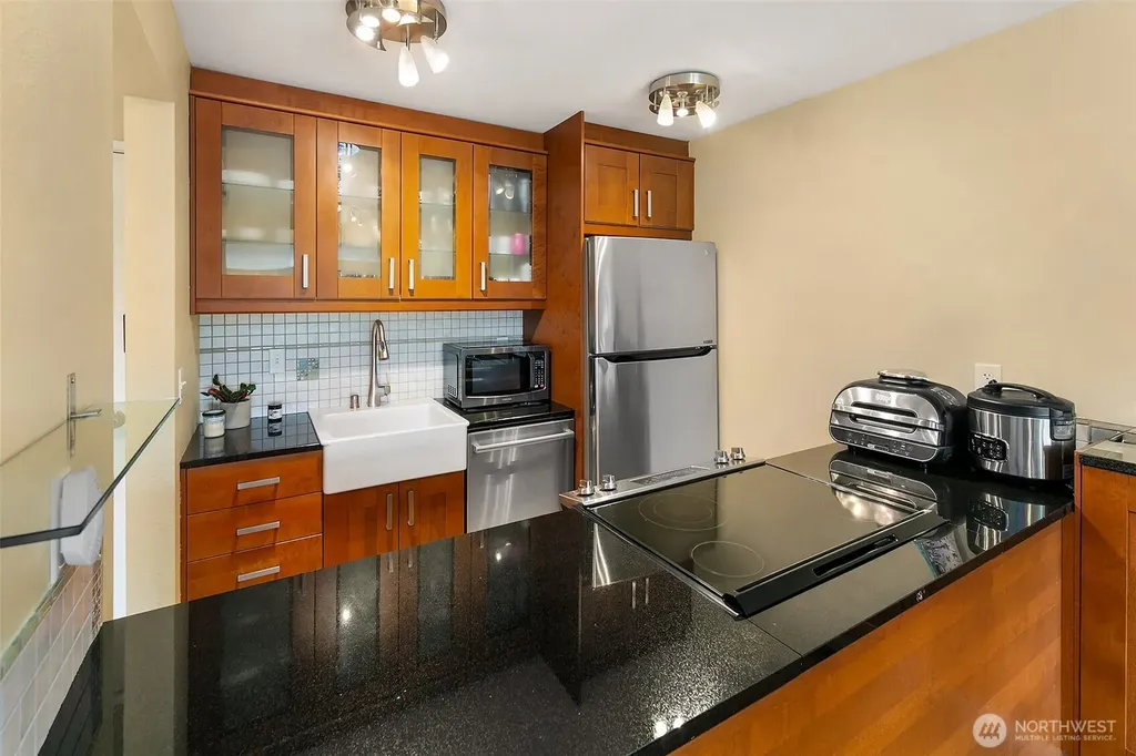 3601 24th Avenue W Seattle WA 98199