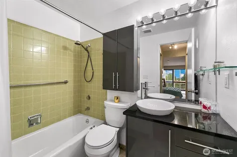 3601 24th Avenue W Seattle WA 98199