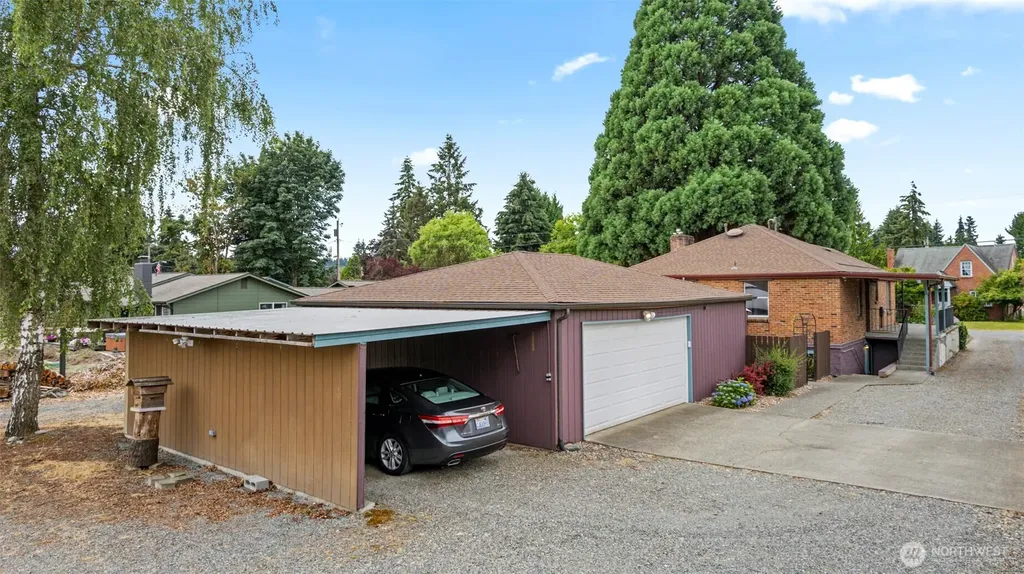 503 17th Street NW Puyallup WA 98371