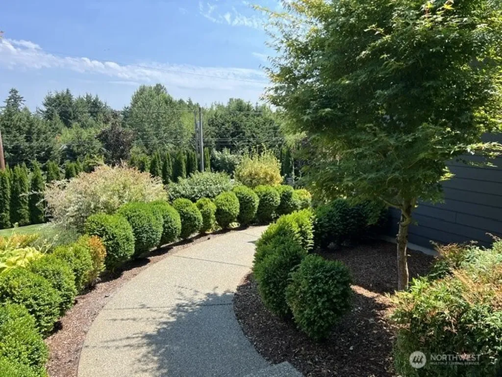 3916 Waller Road E Tacoma WA 98443