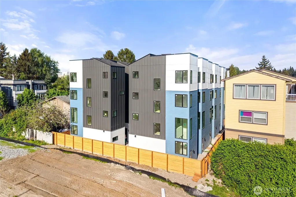 8863 Midvale Avenue N Seattle WA 98103