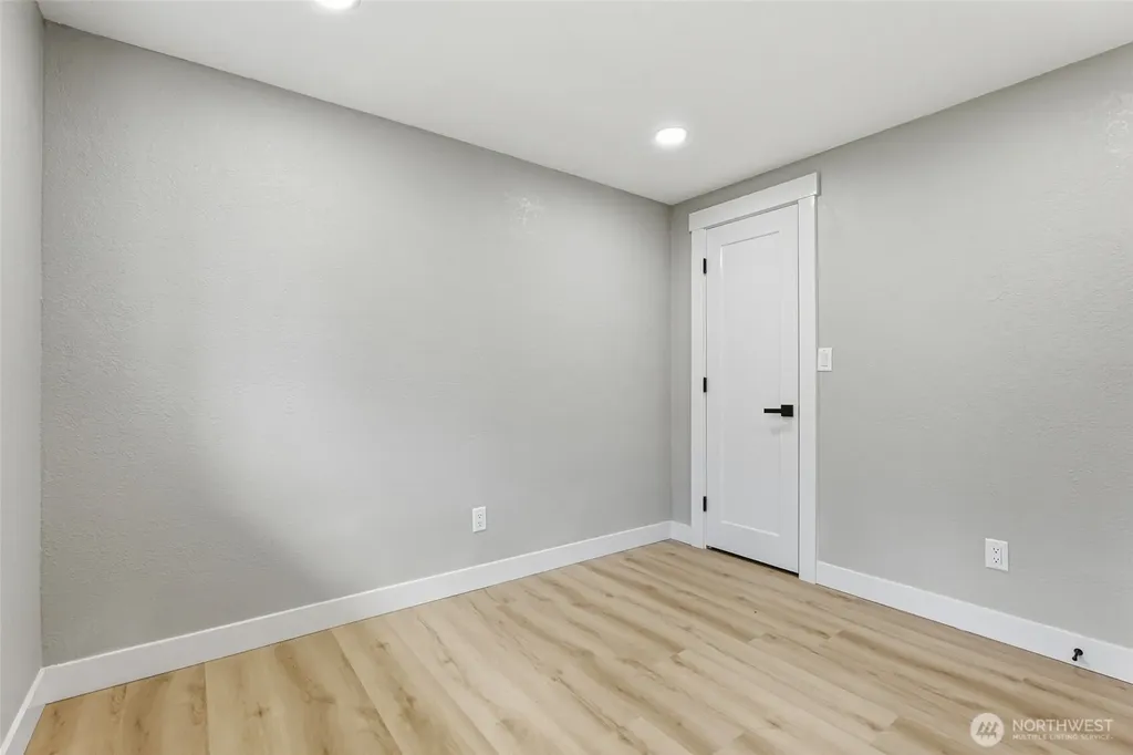 14402 Washington Avenue SW Lakewood WA 98498
