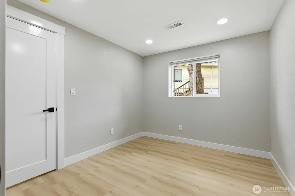 14402 Washington Avenue SW Lakewood WA 98498