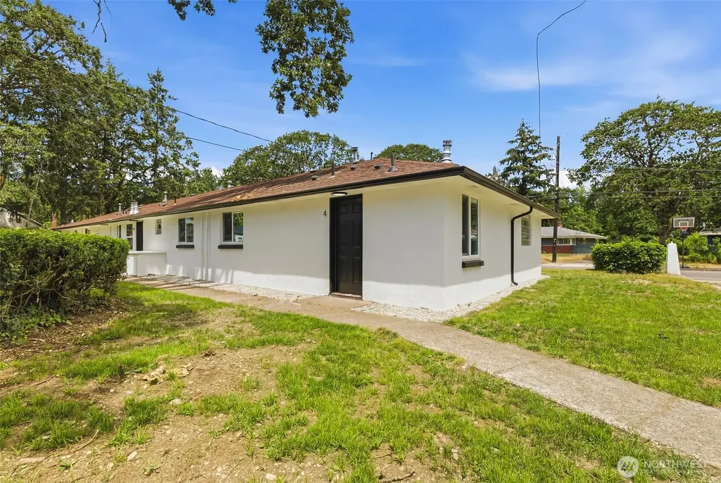 14402 Washington Avenue SW Lakewood WA 98498