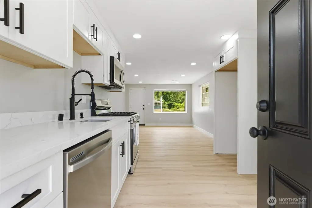 14402 Washington Avenue SW Lakewood WA 98498