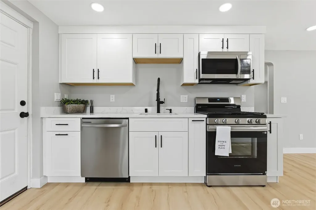 14402 Washington Avenue SW Lakewood WA 98498