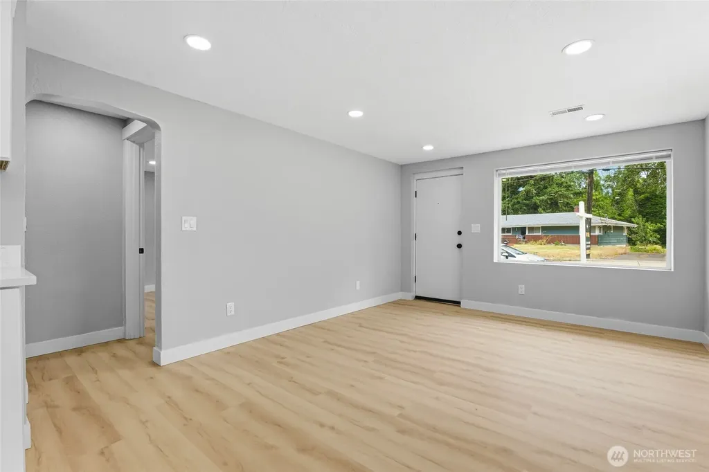 14402 Washington Avenue SW Lakewood WA 98498