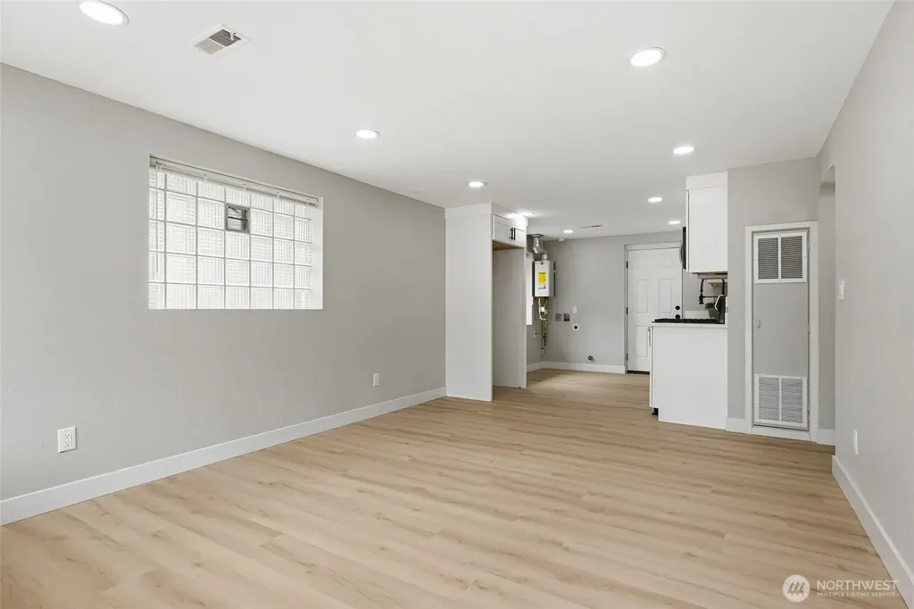 14402 Washington Avenue SW Lakewood WA 98498
