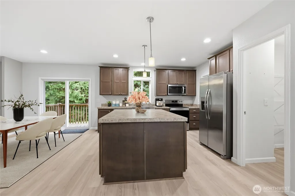 18142 NE Diamond Drive Poulsbo WA 98370