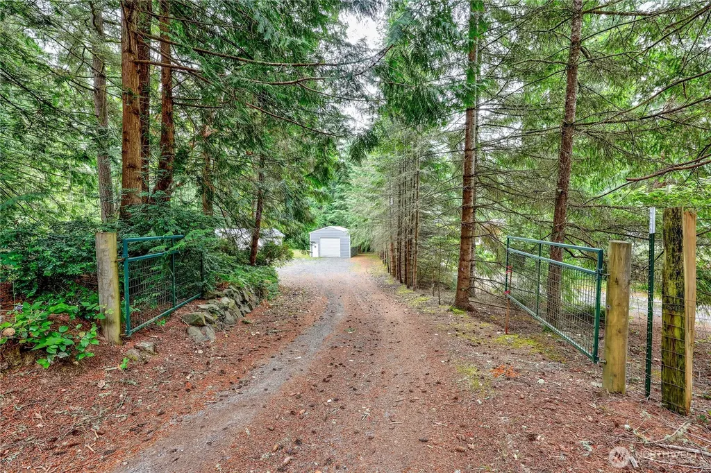 18142 NE Diamond Drive Poulsbo WA 98370