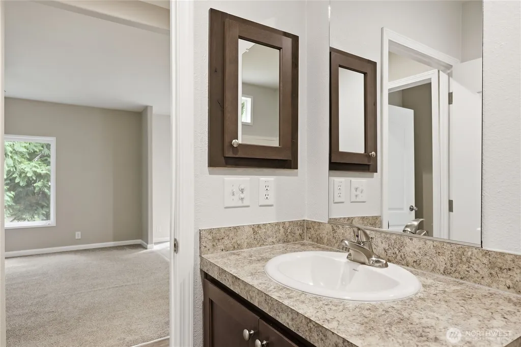 18142 NE Diamond Drive Poulsbo WA 98370