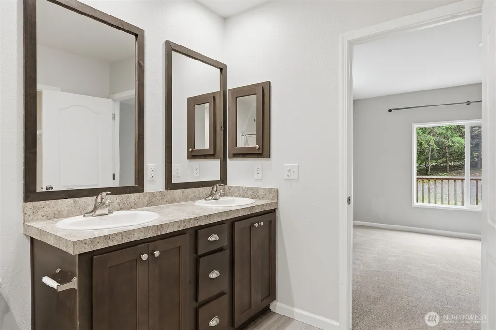 18142 NE Diamond Drive Poulsbo WA 98370