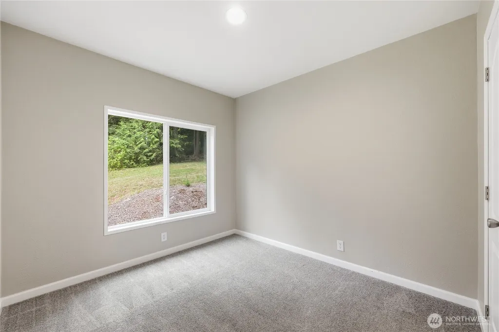 18142 NE Diamond Drive Poulsbo WA 98370