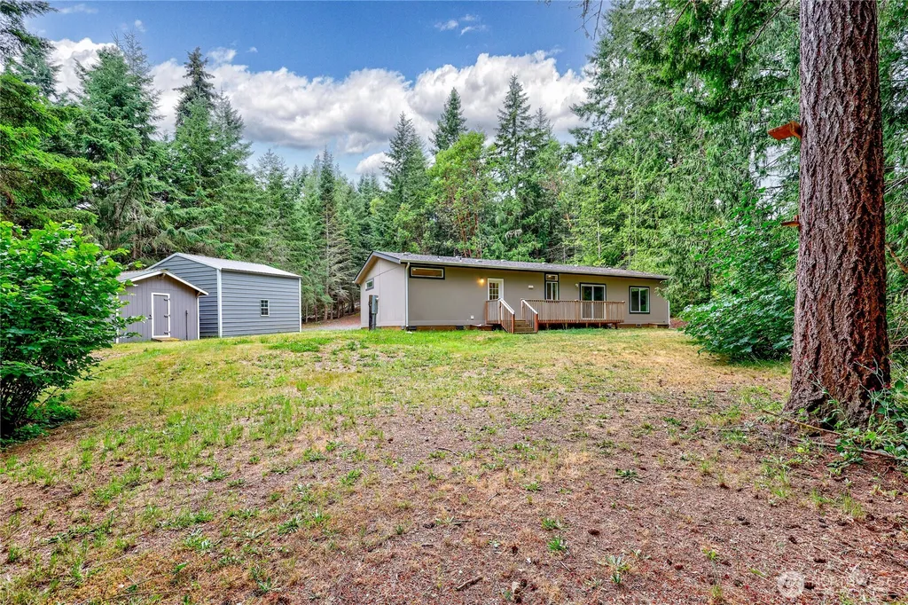 18142 NE Diamond Drive Poulsbo WA 98370
