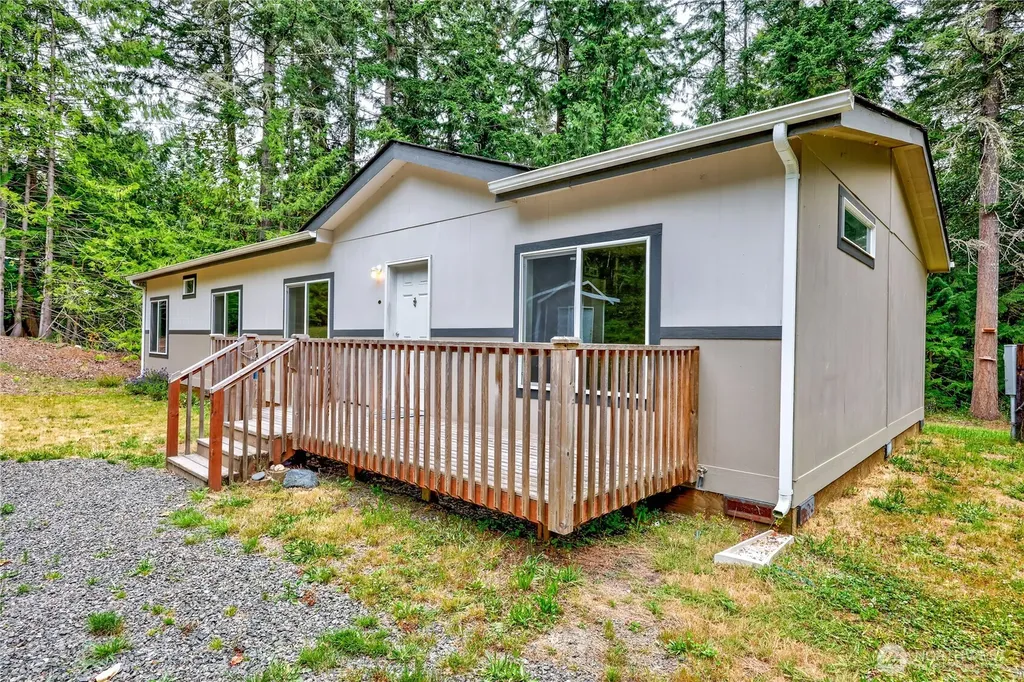 18142 NE Diamond Drive Poulsbo WA 98370