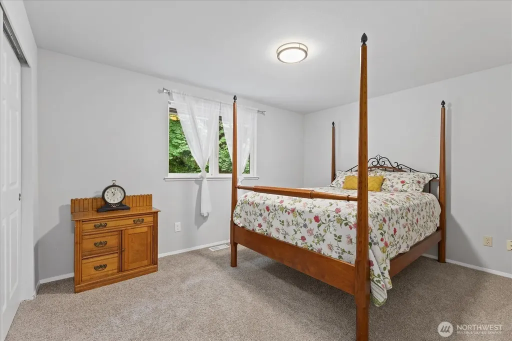 875 Milan Lane Camano Island WA 98282