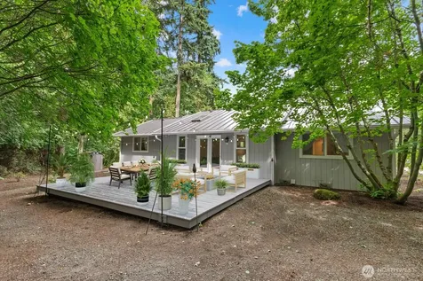 875 Milan Lane Camano Island WA 98282