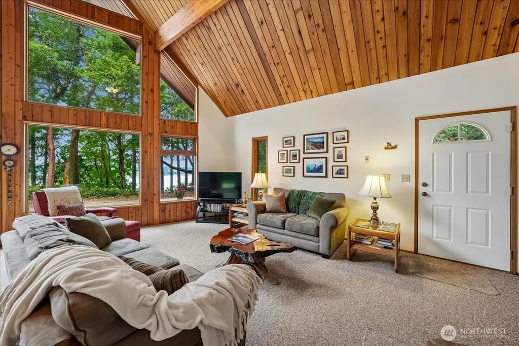 14025 96th Street Court Anderson Island WA 98303