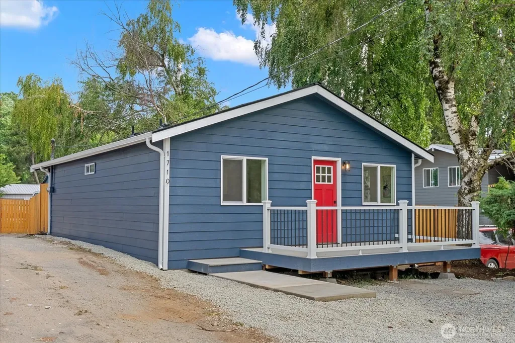 1710 SW 106 Street Seattle WA 98146