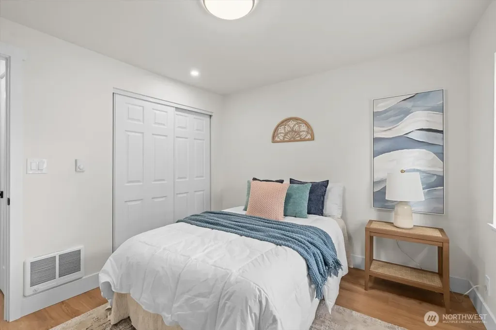 1710 SW 106 Street Seattle WA 98146