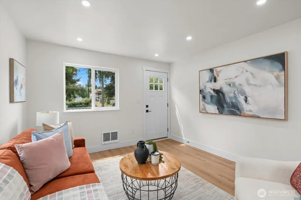 1710 SW 106 Street Seattle WA 98146
