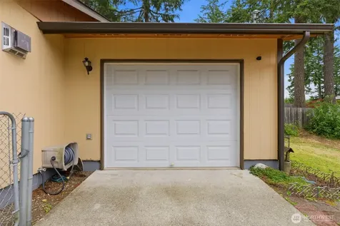 130 E Rainbow Drive Shelton WA 98584