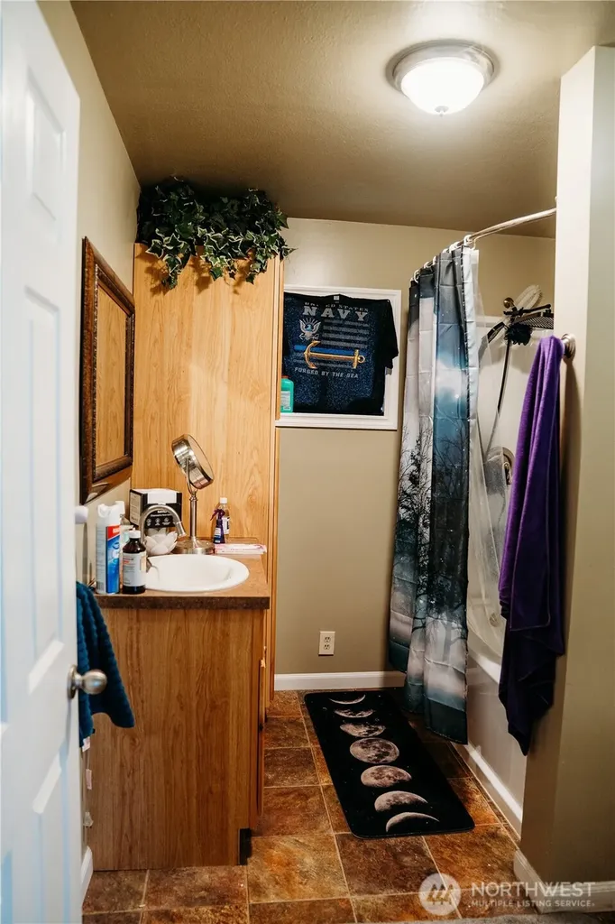 561 Dolphin Avenue NE Ocean Shores WA 98569