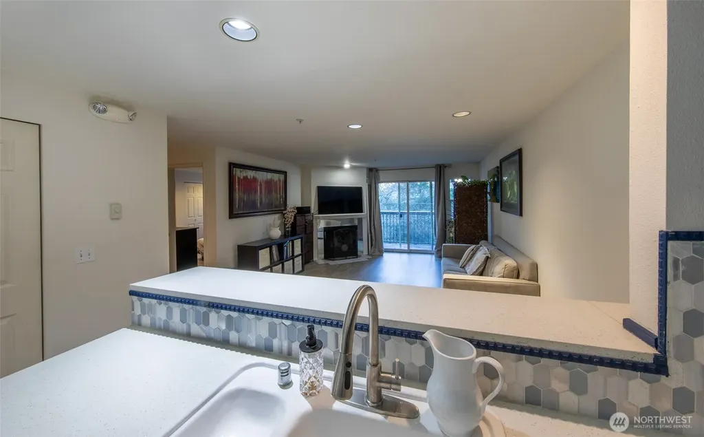15917 Waynita Way NE Bothell WA 98011