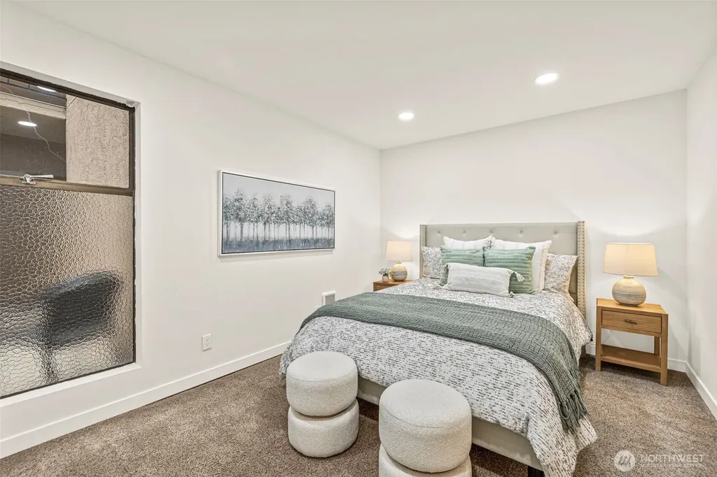 2929 76th Avenue SE Mercer Island WA 98040