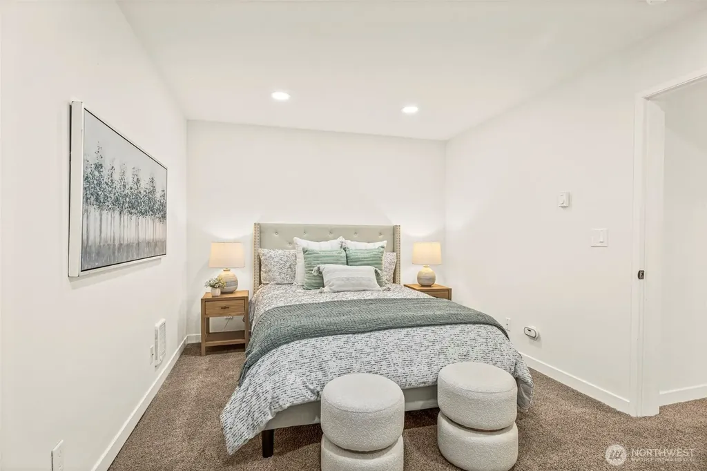 2929 76th Avenue SE Mercer Island WA 98040