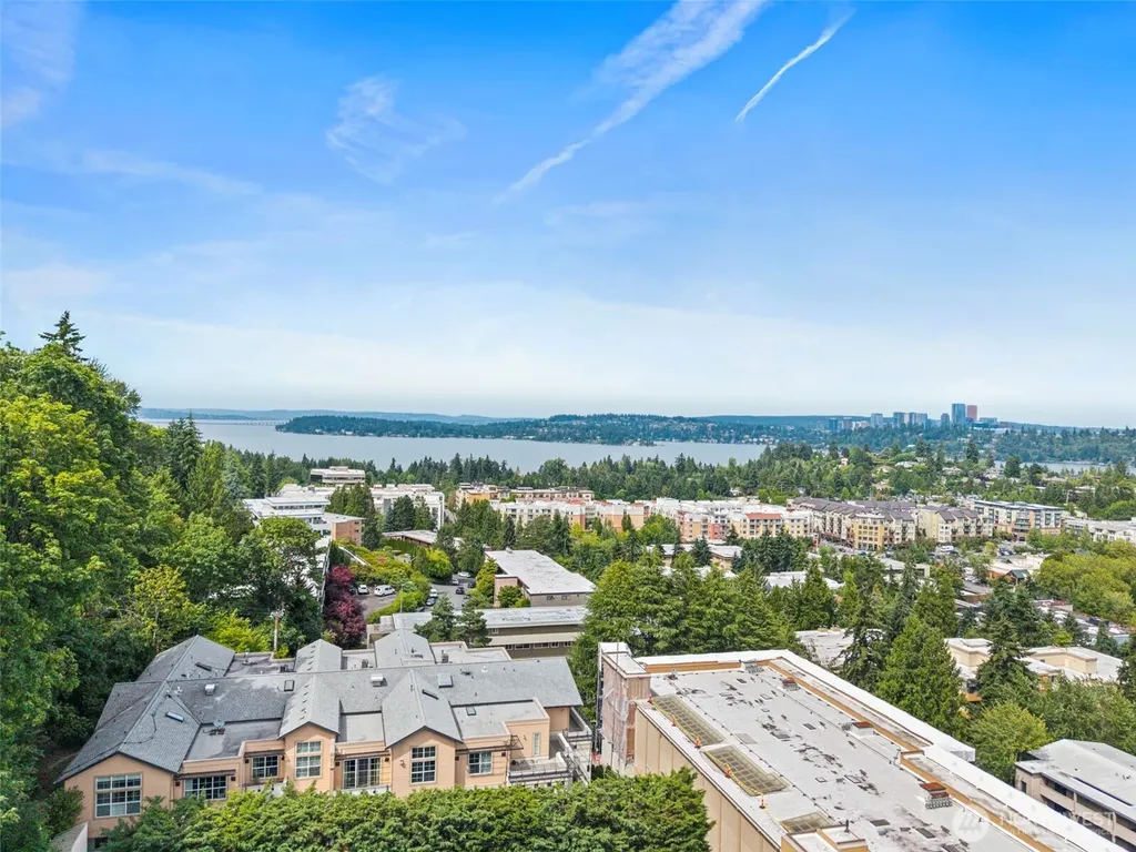 2929 76th Avenue SE Mercer Island WA 98040