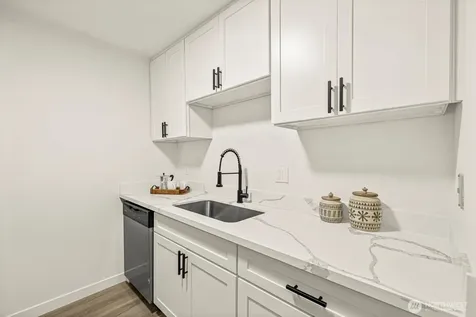 2929 76th Avenue SE Mercer Island WA 98040