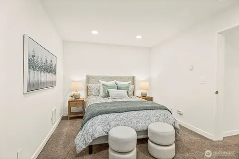 2929 76th Avenue SE Mercer Island WA 98040