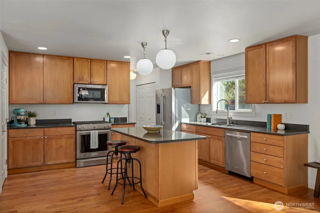 29761 213th Way SE Kent WA 98042