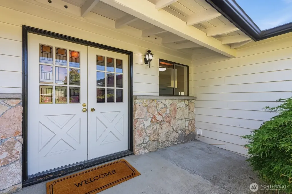 1438 159th Avenue SE Bellevue WA 98008