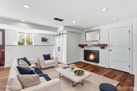 1438 159th Avenue SE Bellevue WA 98008