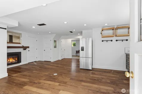 1438 159th Avenue SE Bellevue WA 98008