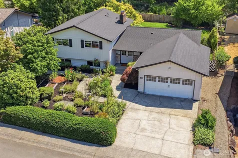 1438 159th Avenue SE Bellevue WA 98008