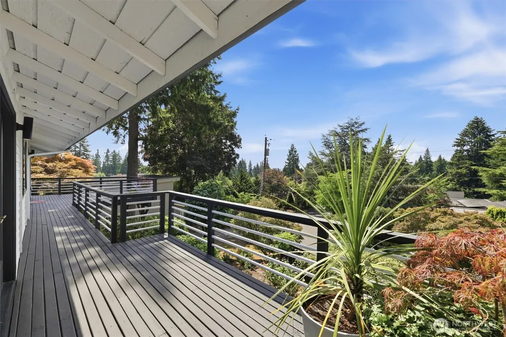 4802 111th Avenue NE Kirkland WA 98033