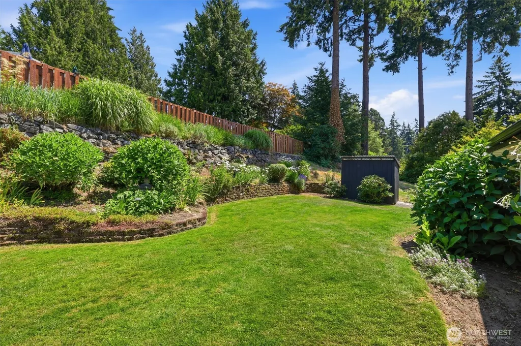 4802 111th Avenue NE Kirkland WA 98033